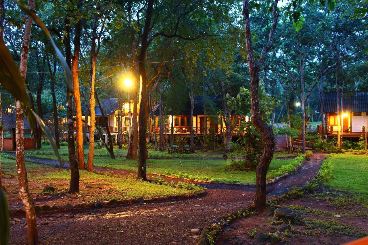 Tadlo Lodge Beng Dış mekan fotoğraf